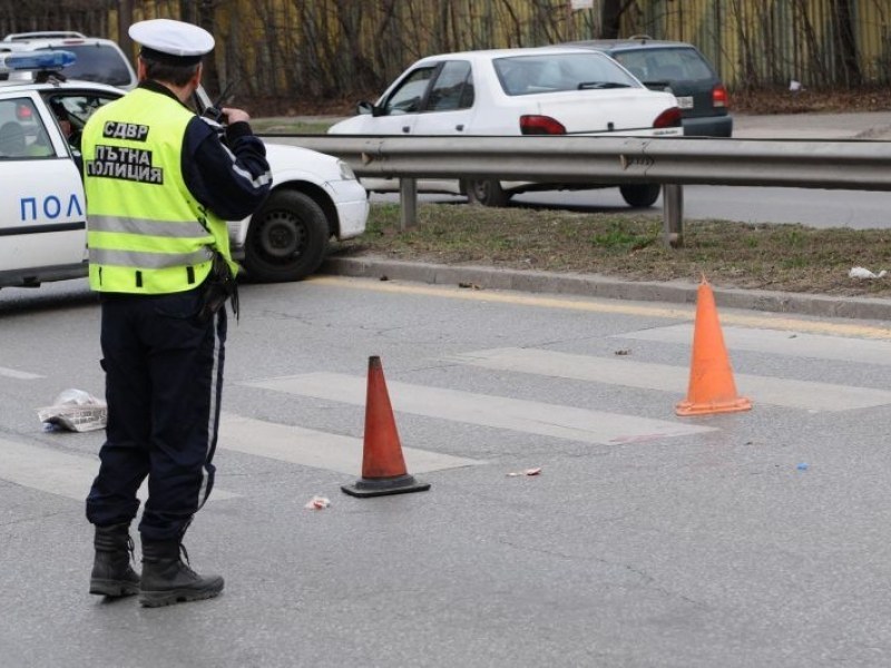 18-годишен е шофьорът, блъснал пешеходка в Пловдив, пострада и още една жена