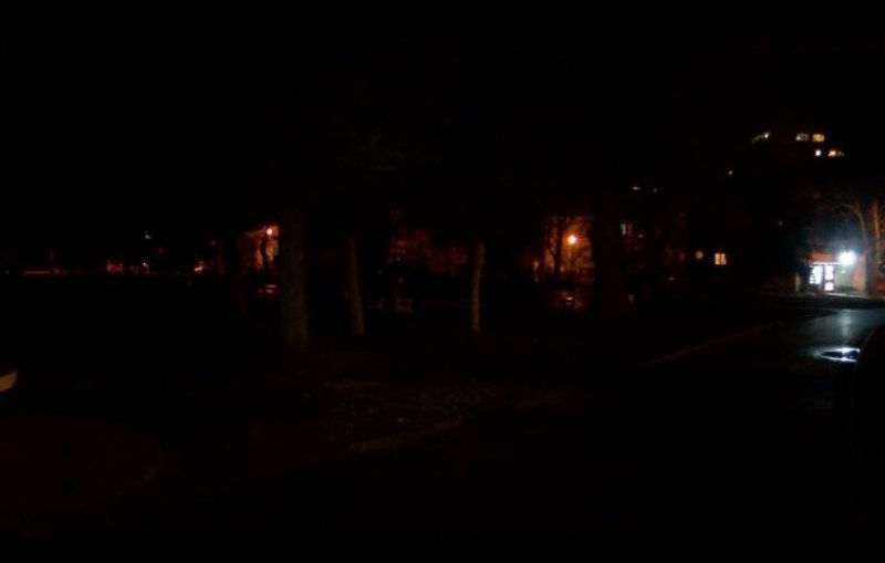 Пълна тъмница в асеновградските паркове, какво се случва с осветлението?