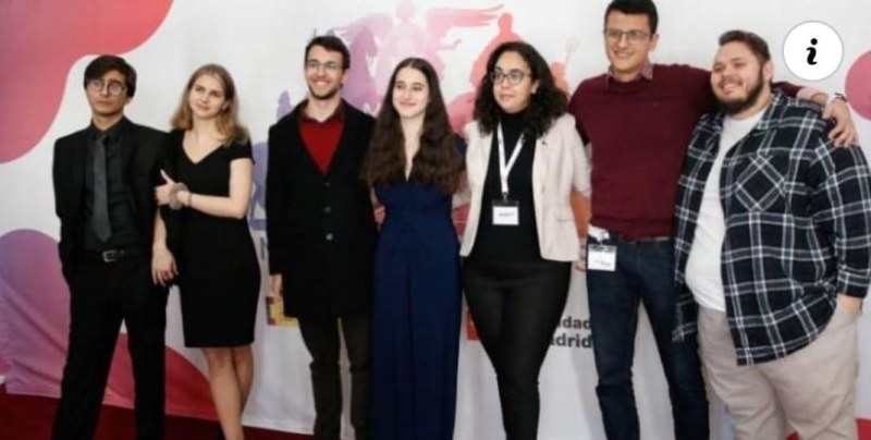 Българи прославиха страната ни, победиха възпитаници на най-престижните университети