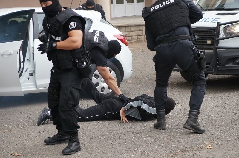 7 ареста за наркотици за денонощие, сред тях и на асеновградчанин