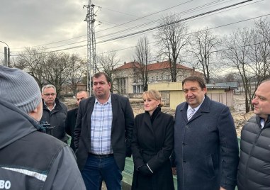 Министърът на земеделието обеща помощ на кмета на община Карлово