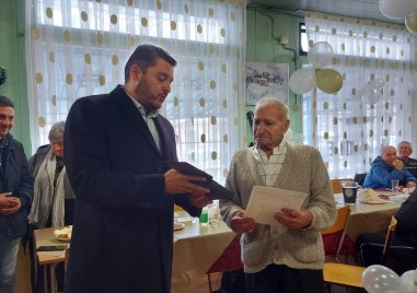 Кметът на община „Родопи“ уважи 90-годишен юбиляр от Марково