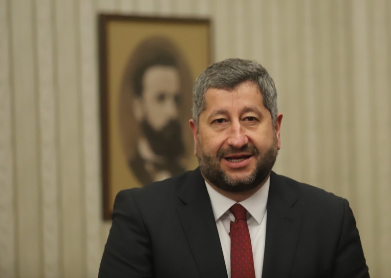 “Да, България“ одобри явяване на изборите с ПП