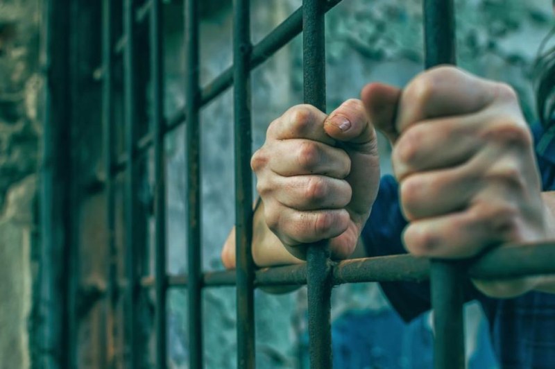 Затвор за млад мъж от Асеновград, хванат с метамфетамин за близо 10 хиляди лева
