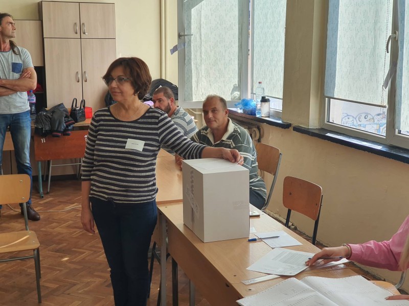 ЦИК избра хартията за машинния вот