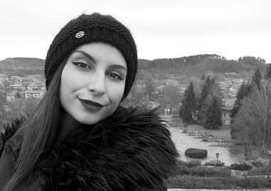 Млада жена от Черноземен е загиналата в адската катастрофа край Карлово