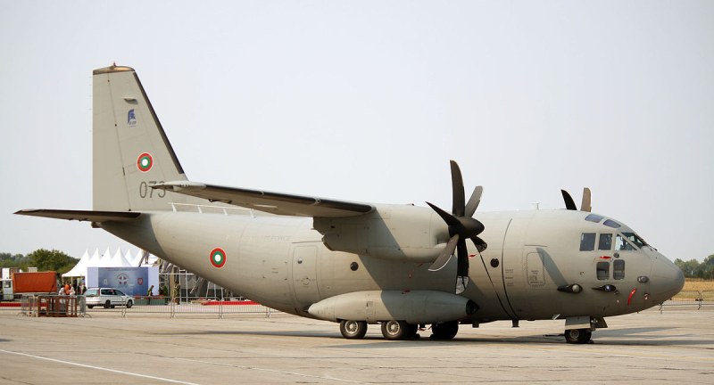 Пращаме самолети “Спартан“ със спасители на помощ в Турция