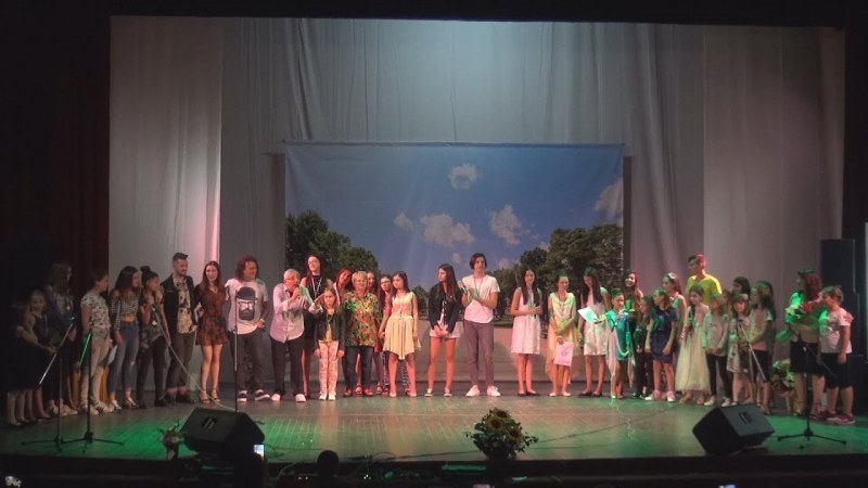 100 деца ще пеят на конкурса “Песенна палитра“ в Карлово