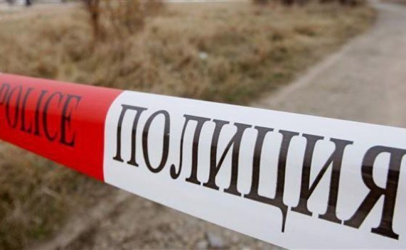 Труп на млад мъж откриха в Хисарско