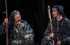 izlozhbi-vampir-i-petak-13-afisha-879.jpg
