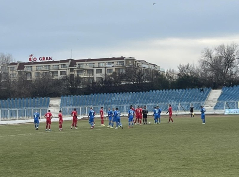 Спартак със загуба от Несебър