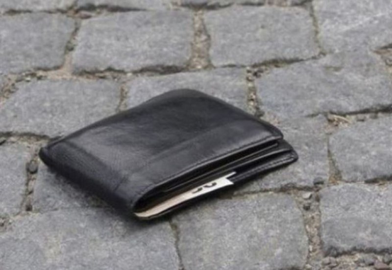 Пловдивчанка изгуби портмонето си, добри хора й го върнаха