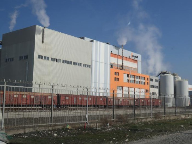 Екоинспекцията провери извънредно завод в Стамболийски заради сигнали за неприятни миризми