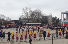 s-pocheten-karaul-i-patriotichna-916.jpg