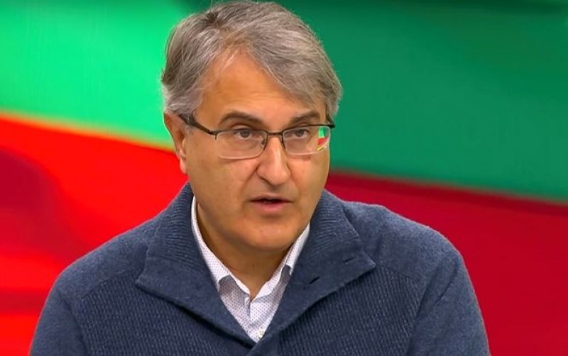 Икономист: Българите да се отърсят от митове, тази дата случайно е станала национален празник