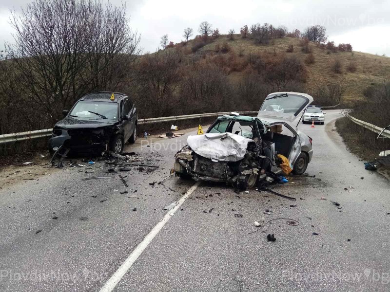 Тежка катастрофа стана в празничния ден, жена загина