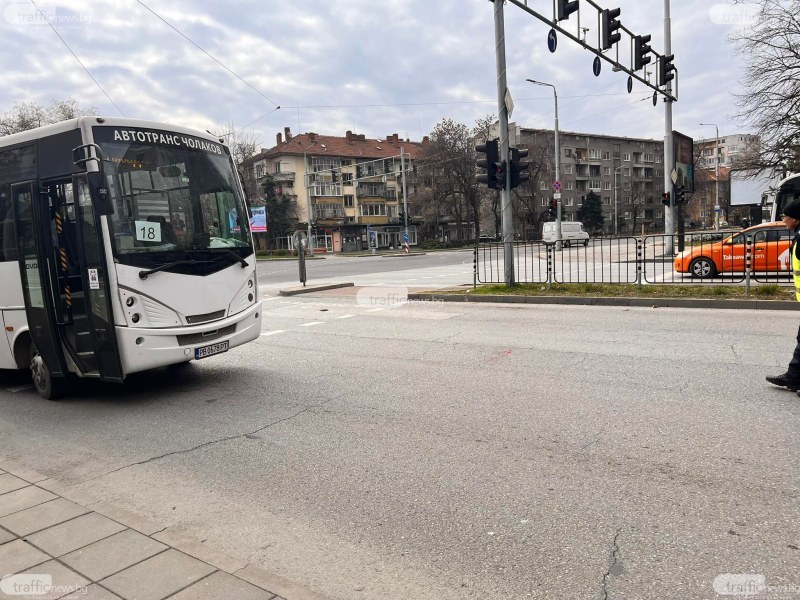 Жената, блъсната от автобус в Пловдив, е в многотежко състояние