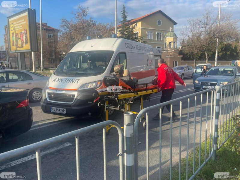 Неадекватен шофьор заспа и създаде огромен хаос на пъпа на Пловдив