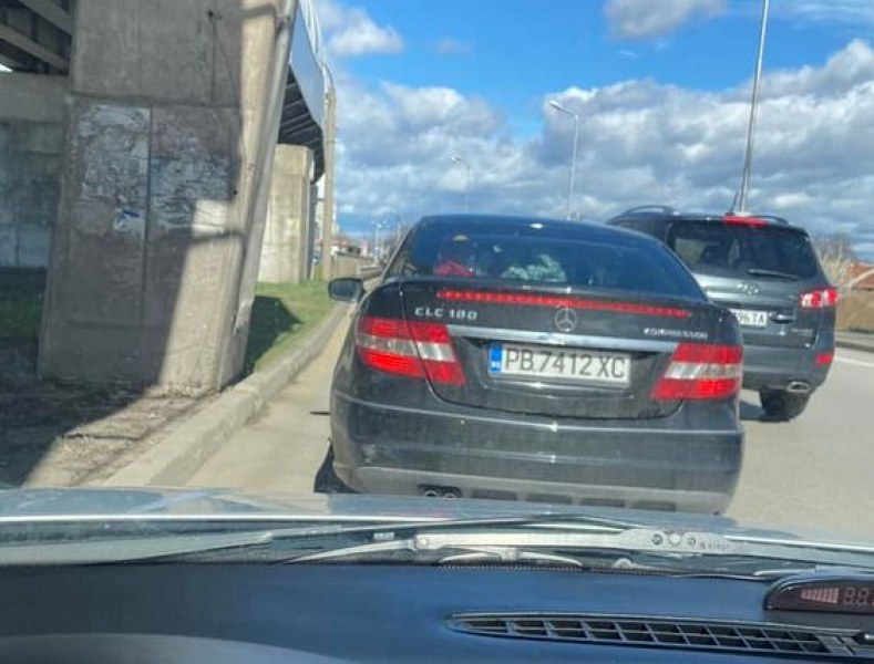 Жена издирва шофьорка от Пловдив, избягала от катастрофа