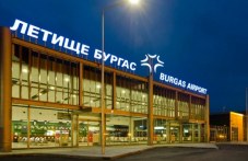 Летище Бургас посрещна първите чуждестранни туристи за сезона