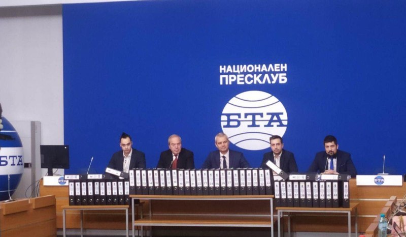 Костадинов: Референдум за запазване на българския лев ще има