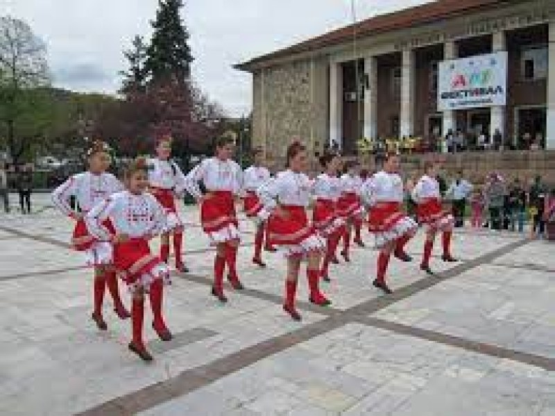 Канят участници за тазгодишния АРТФЕСТИВАЛ в Перущица