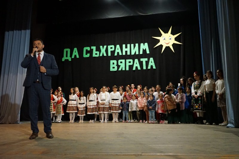 Благотворителен концерт събра 7 000 лв. за ремонт на храм в Първенец