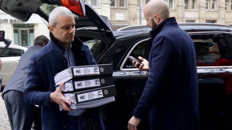 Д-р Христо Паунов: При над 400 хиляди истински подписа, парламентът трябва да гласува референдум