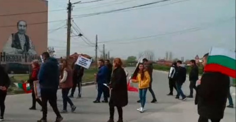 Жители на Шишманци отново скочиха на протест