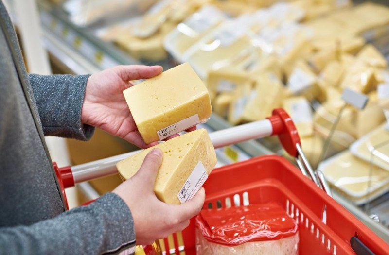 Министър: Търговците ще са задължени да имат продукти с надценка до 10%