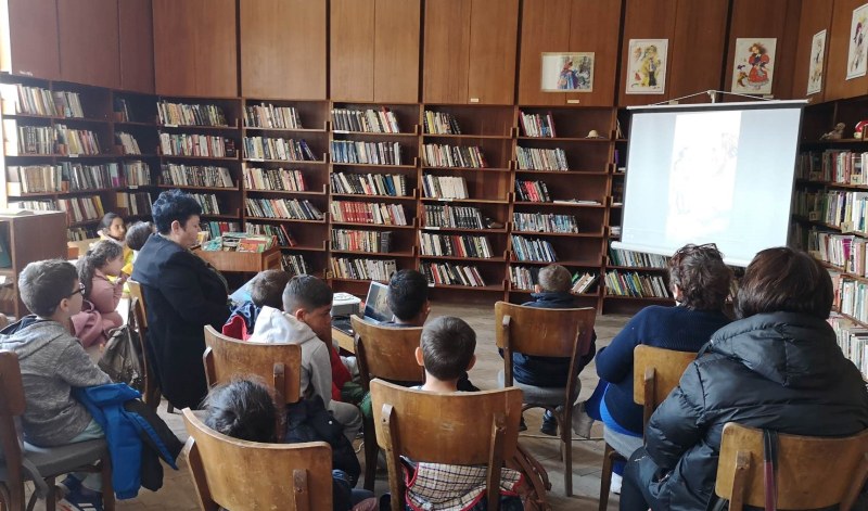 Първокласници започнаха Маратона на четенето в Перущица