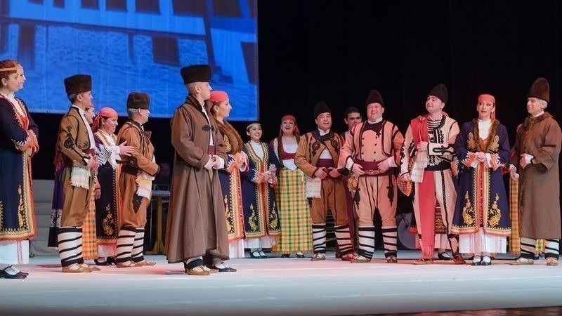 Ансамбъл “Родопа“ ще разлюлее Сопот с невероятен фолклорен спектакъл