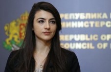 lena-borislavova-podade-ostavka-kato-081.jpg