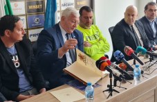 kmetat-shte-podari-zlatnata-kniga-botev-318.jpg