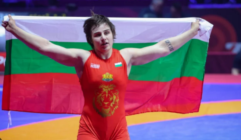 Юлияна Янева е европейска шампионка по борба
