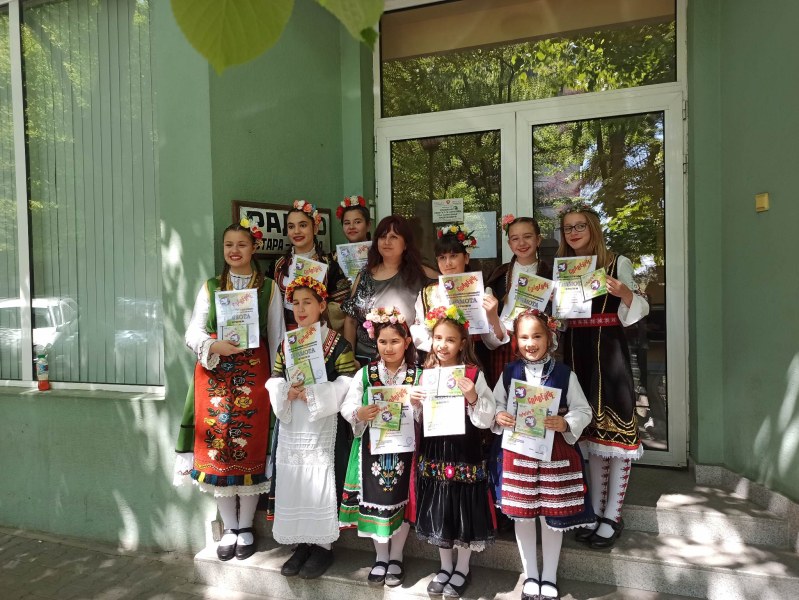 Талантливи деца от Карлово пяха на национален конкурс