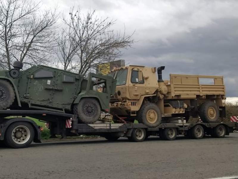 Предислоцират военна техника от Пловдив и Асеновград за военния парад на Гергьовден