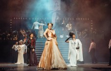 izlozhbi-teatar-i-myuzikalat-evita-727.jpg