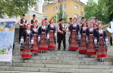 17-kashti-stariia-grad-posreshtat-645.jpg