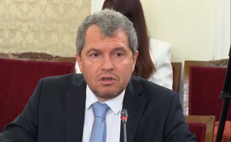 Йорданов към Габриел: Не ни разглеждайте като безусловна подкрепа