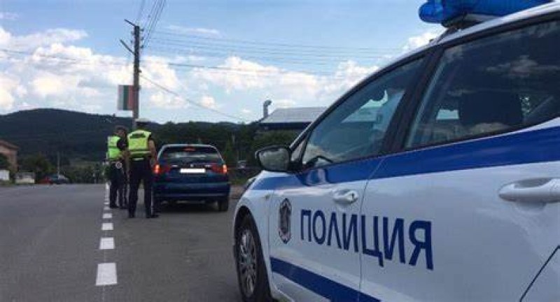 Полицията излиза по пътищата заради абитуриенските балове