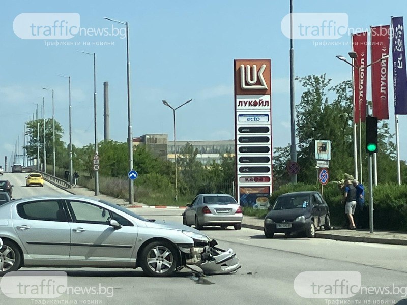 Катастрофа затруднява движението на един от изходите на Пловдив