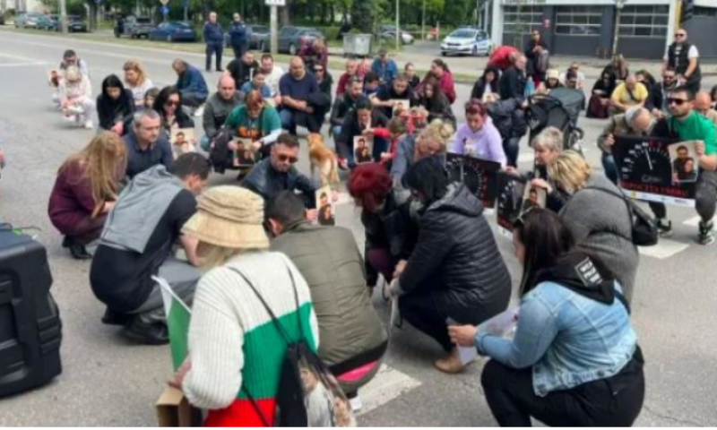 Българи протестират днес срещу войната по пътищата