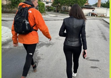 Кметът на Куклен вървя 7 км. пеша с кауза, заедно с канадеца Крейг Кохон