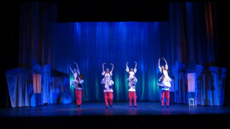“Четиримата близнаци“ - музикална комедия за малки и големи очаква публиката в Карлово