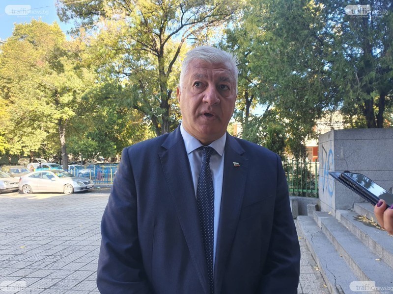 Здравко Димитров поздрави учители, просветители, дейци на културата, образованието, науката и изкуството