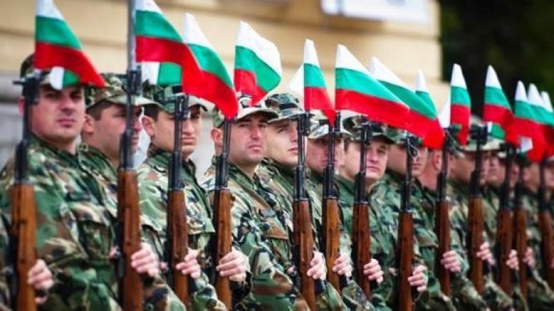 Увеличават времето за военна служба у нас