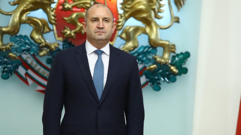 Радев връчва утре втория мандат
