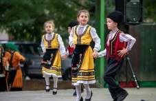 detsa-tantsuvat-ansambal-trakiia-304.jpg