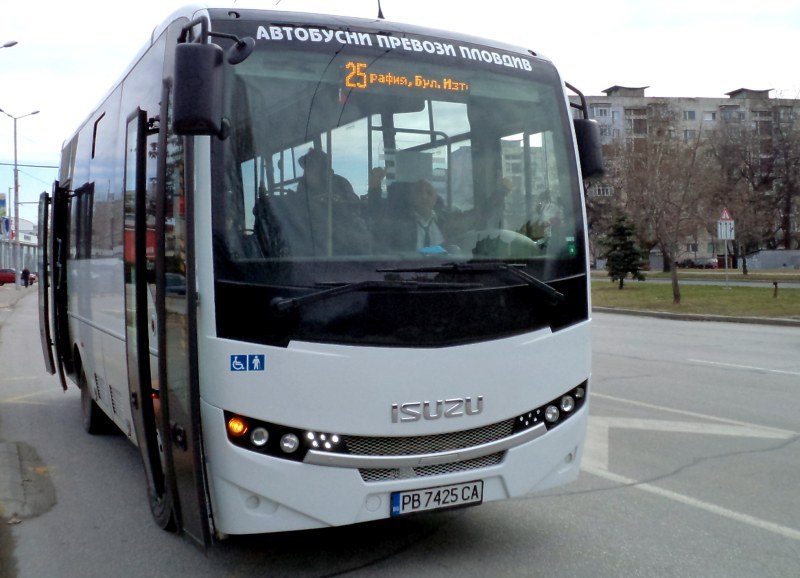 Повече автобуси в Пловдив днес заради Задушницата
